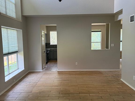 4th image of 1101 Canoe Ln