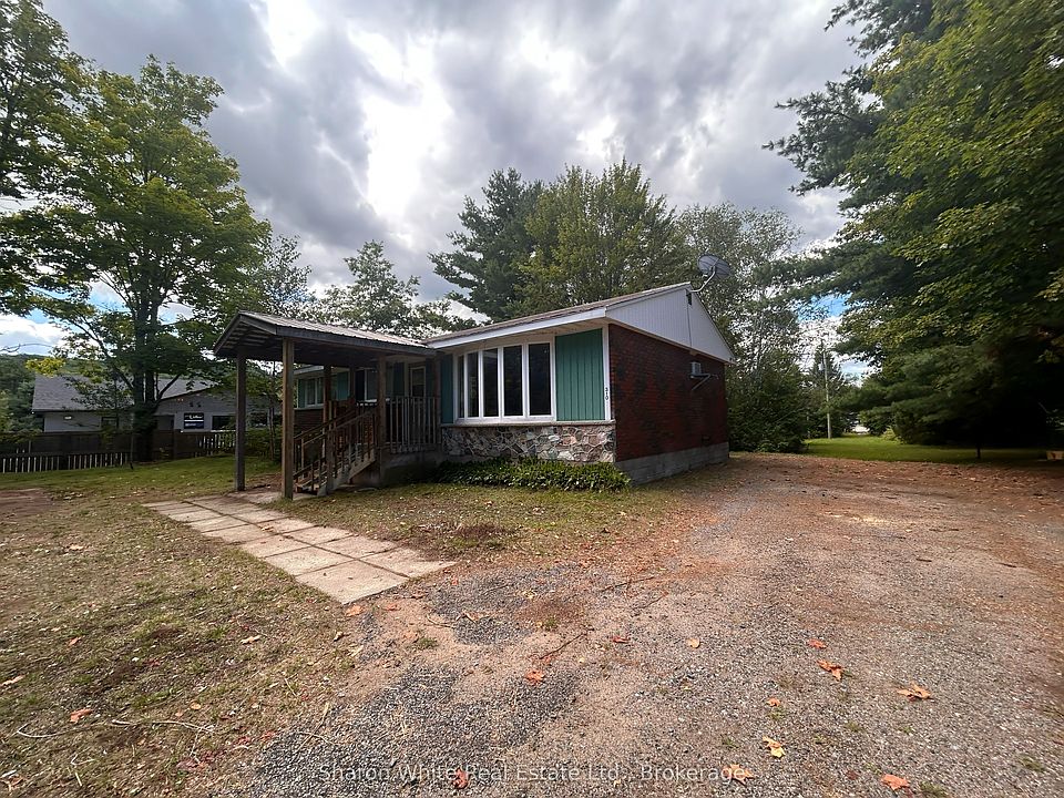 1st image of 310 Hastings St N