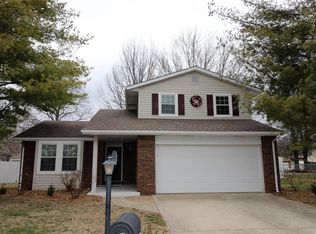 325 Harvest Ln, Swansea, IL