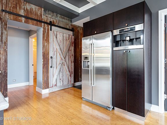 3rd image of 2334 S Michigan Ave #206