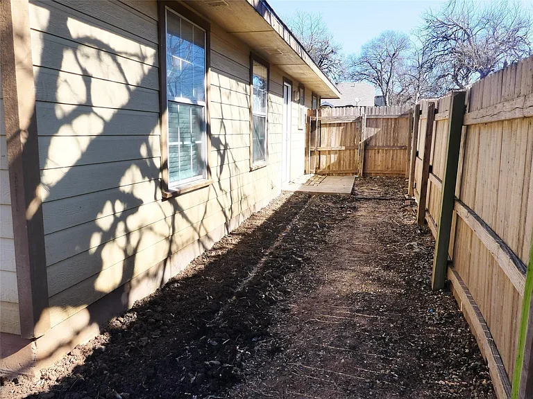108 S Cleveland Ave — Photo 6
