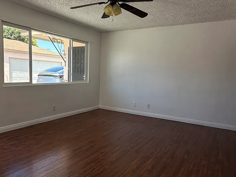 6610 Vinevale Ave #B — Photo 5