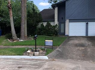 6714 Casa Del Monte Dr, Houston, TX 77083