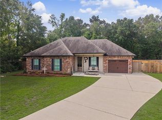 17 Alice St, Madisonville, LA 70447