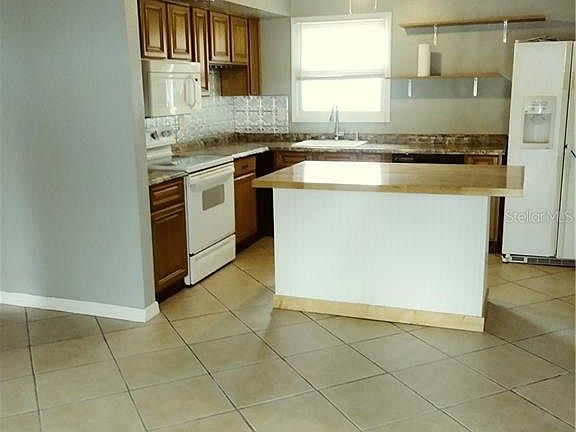 2nd image of 665 6th Ave N