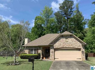 401 Sweet Leaf Ln, Maylene, AL 35114