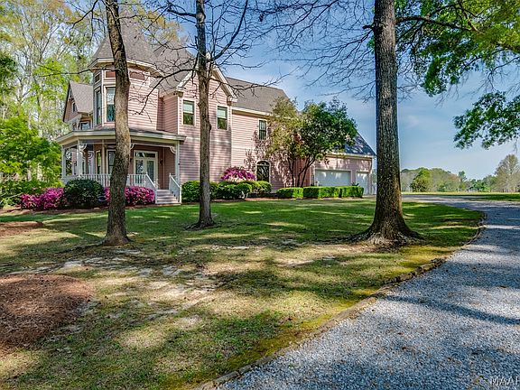 3rd image of 124 Glynlakes Dr