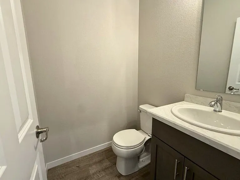 Valley View Town Homes — Photo 12