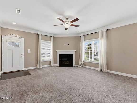 5th image of 141 Hardinberry St