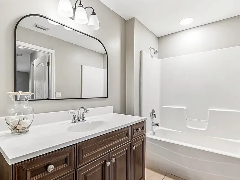 9792 Deerfoot Dr — Photo 1