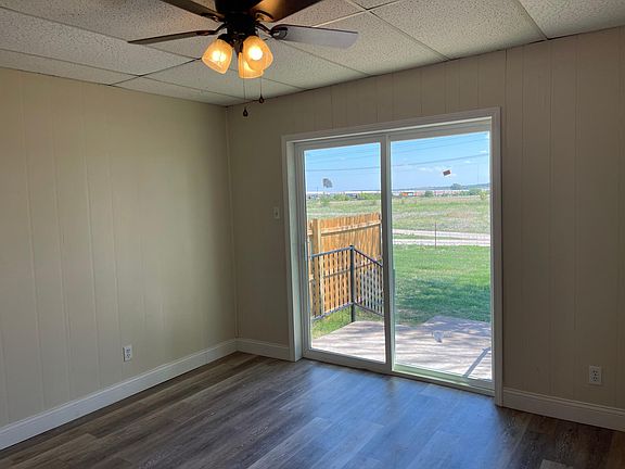 4th image of 208 Morris Ave #5