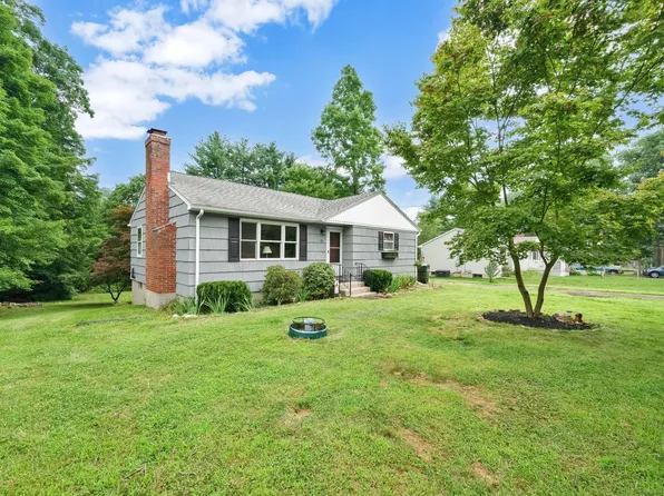 22 Burlwood Drive, Burlington, CT 06013