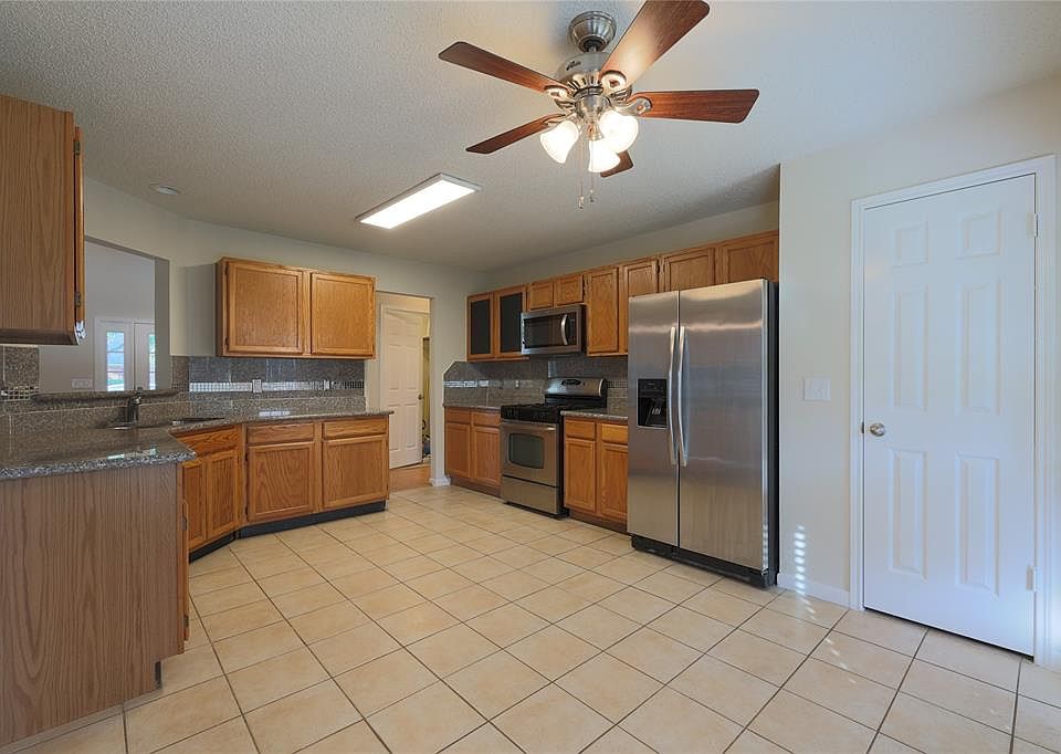 1st image of 10015 Red Wolf Ln