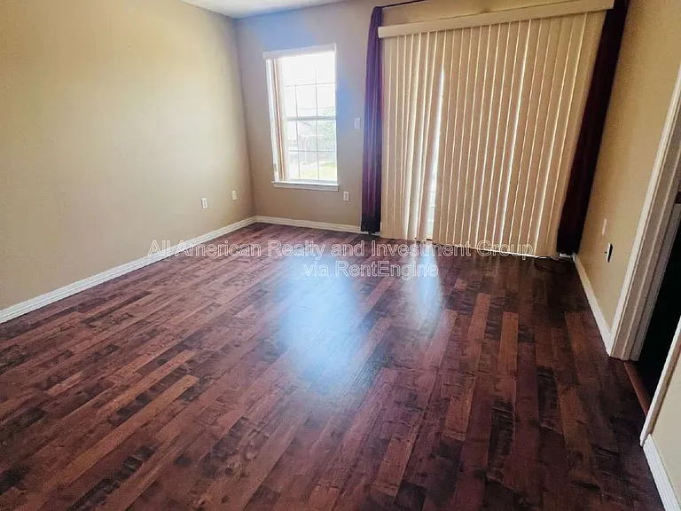 1815 Pointed Leaf Ln — Photo 13