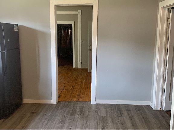 3rd image of 2821 Bloomington Ave #1