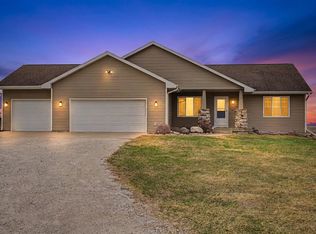 2374 380th St, Jewell, IA 50130