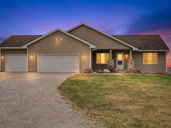 2374 380th St, Jewell, IA 50130