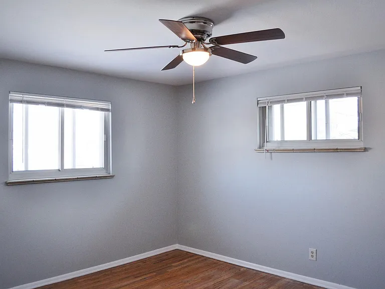 12460 E 31st Ave — Photo 3
