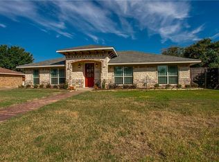 115 Sunview Dr, Sunnyvale, TX 75182
