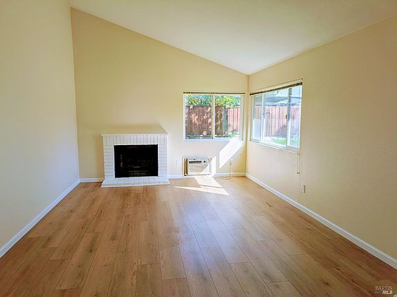 5th image of 764 Racquet Club Circle