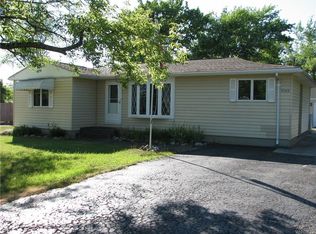 4503 Beach Ridge Rd, Lockport, NY 14094