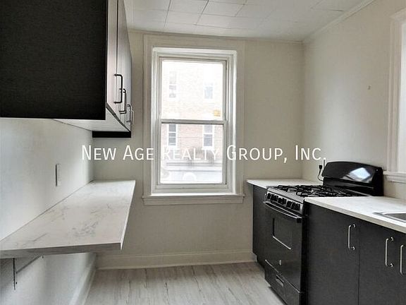 4th image of 4700 Cedar Ave Floor 2