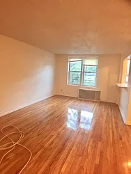 Rented by Roberto Guilbet, LREB