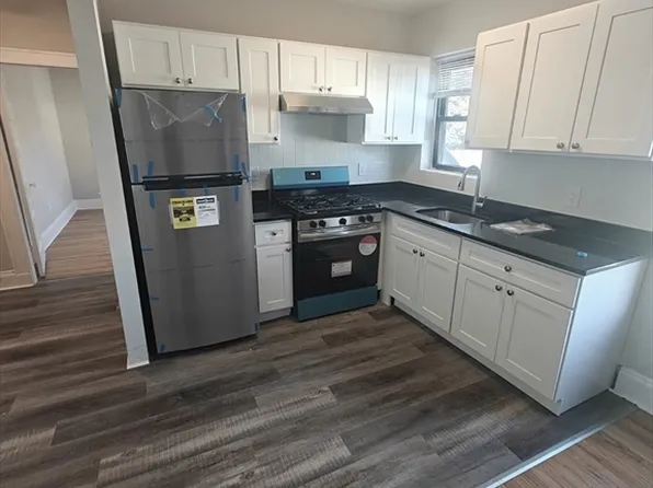 8 Langmaid Ave #14, Somerville, MA 02145