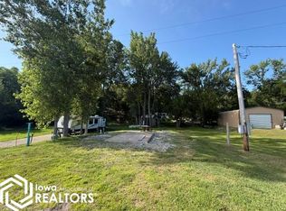 5094 County Public Rd, Brooklyn, IA 52211