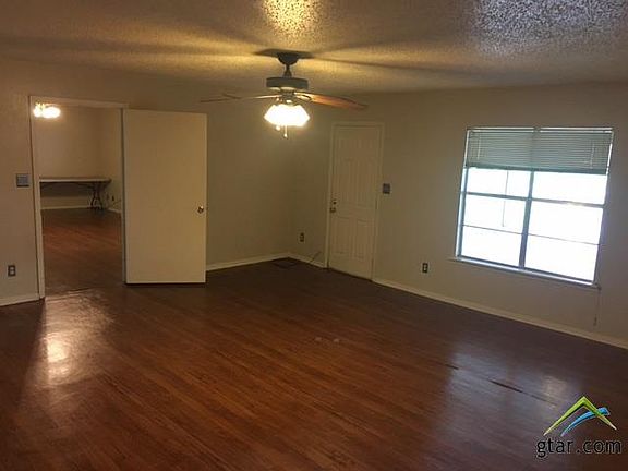 3rd image of 250 County Road 3032