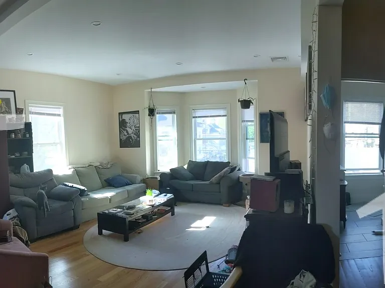 7 Sparhawk St #3 — Photo 2