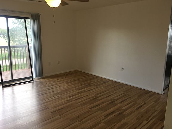 5th image of 3010 W Dr S #7