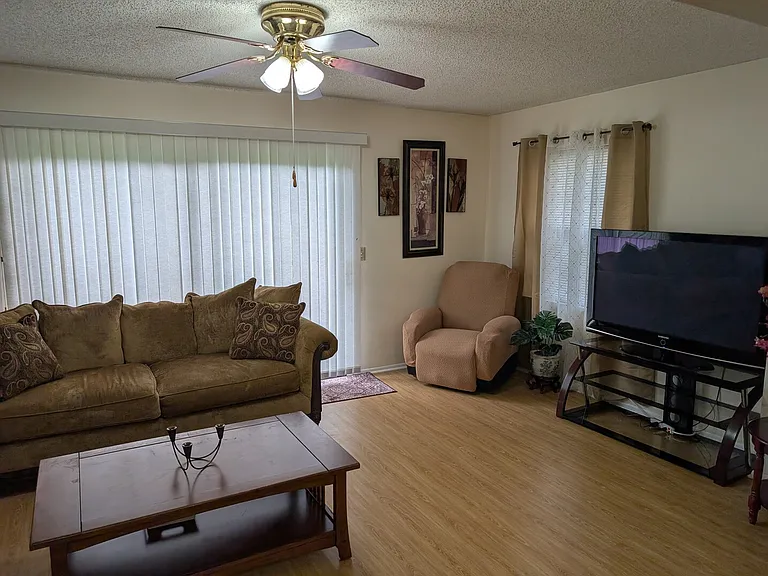 Gannet Ave NW — Photo 20