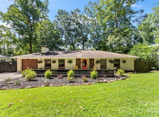 52 Rathfarnham Rd, Asheville, NC 28803