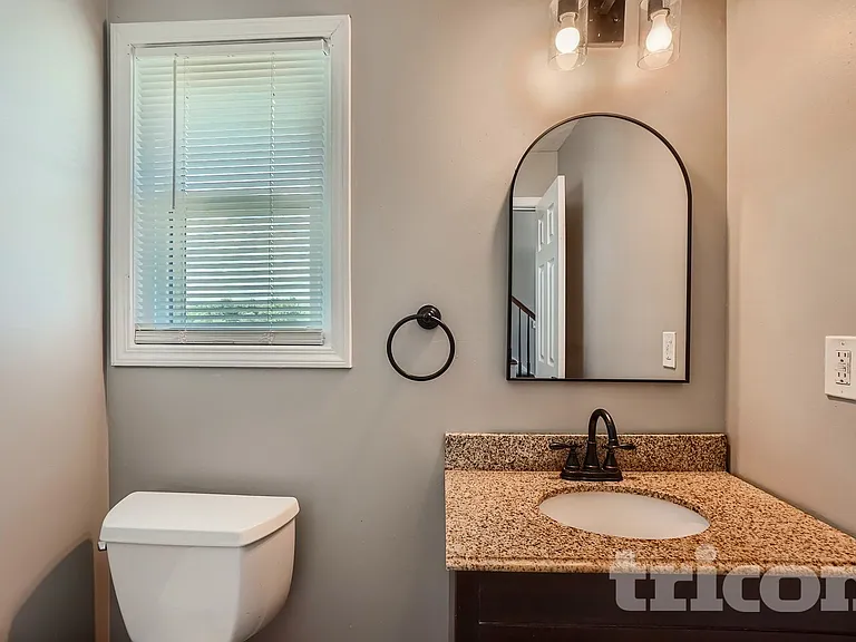 3016 Edgewater Pointe — Photo 14
