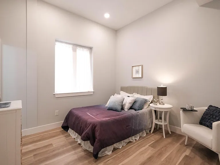 1022 Wood St #201 — Photo 8