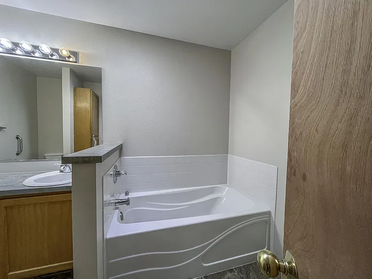 6721 135th St E — Photo 14