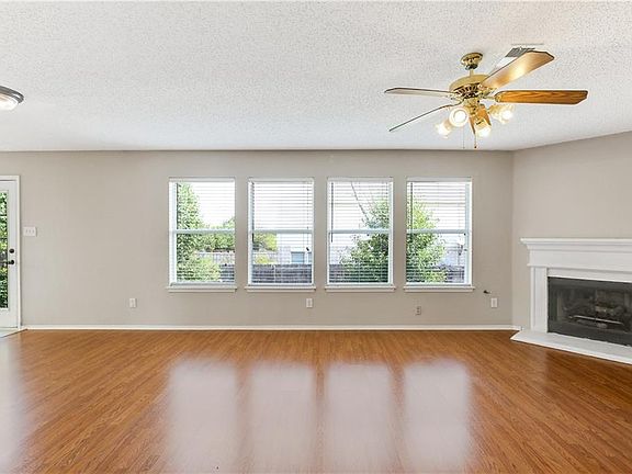 3rd image of 8400 Southern Prairie Dr