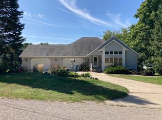 4900 W Sunset Dr, Fremont, MI 49412