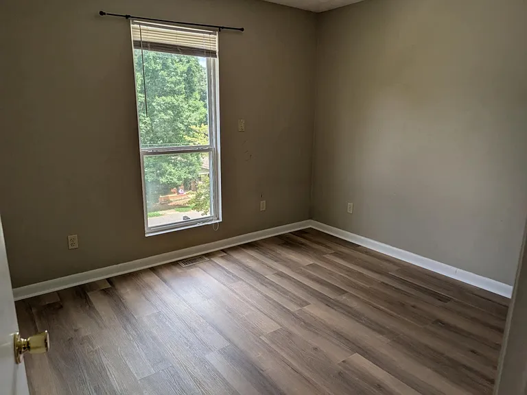 190 Emi Gil Dr — Photo 14