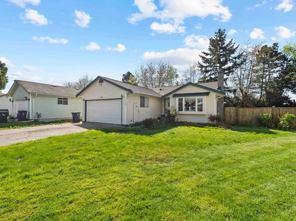 17918 56a Ave, Surrey, BC V3S 5H4