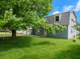 704 S Kinder Dr, Syracuse, IN 46567