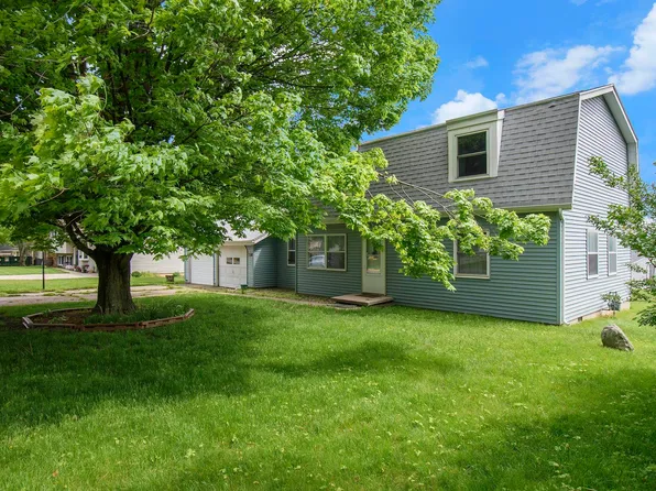 704 S Kinder Dr, Syracuse, IN 46567