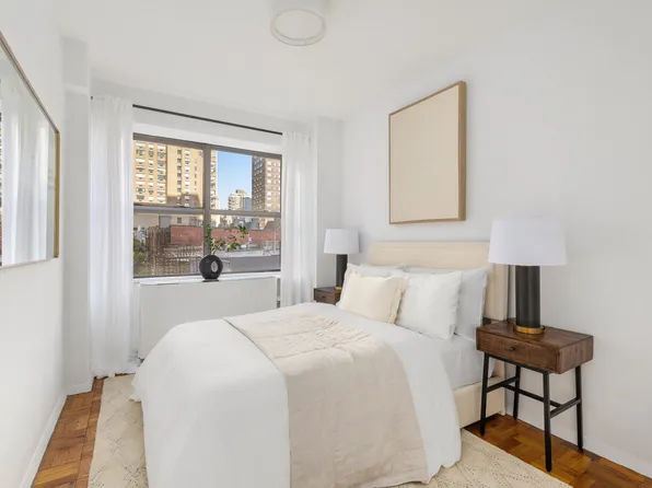 250 East 87th Street image 5 of 11