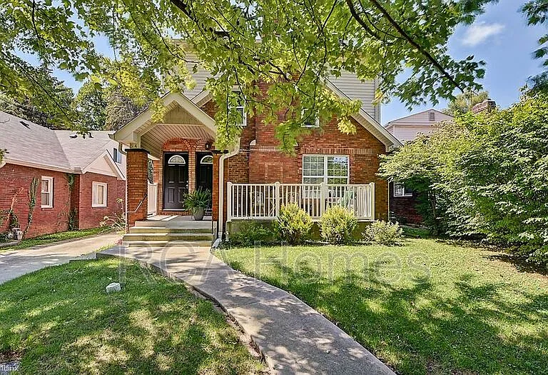 52B Jenny Ln — Photo 2