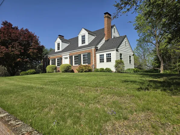 125 Sunset Ave, Troutville, VA 24175