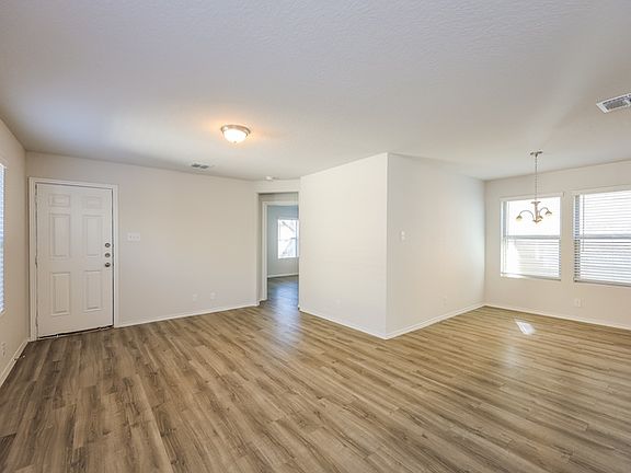 5th image of 10318 Clearwater Way