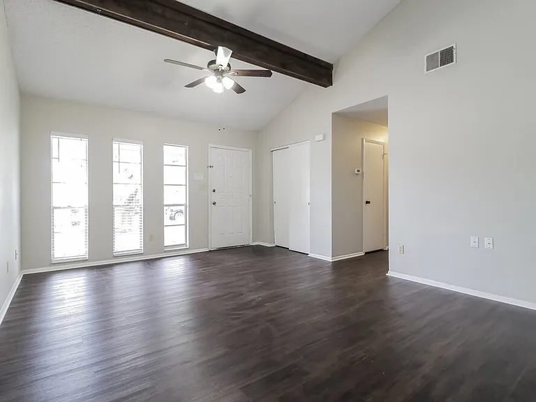 123 Hidalgo Ave — Photo 4