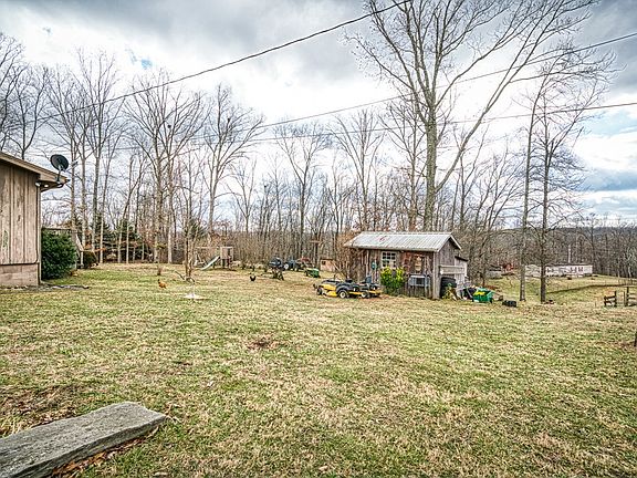 5th image of 46 Meadow Creek Ct