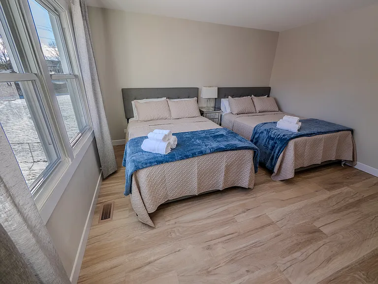 2101 Kensington Dr — Photo 20